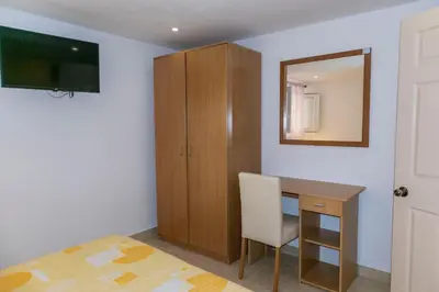 TV i/ili zabavni centar u objektu Apartments Ante