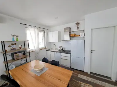 Kuhinja ili čajna kuhinja u objektu Apartments Ivanka