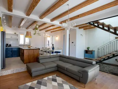 Kuhinja ili čajna kuhinja u objektu Holiday Home für 12 Personen ca- 180 m² in Jesenice- Dalmatien - Gespanschaft Split-Dalm by Interhome