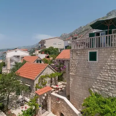 Apartment Gemütliche Wohnung in Omiš mit Privatem Balkon by Interhome