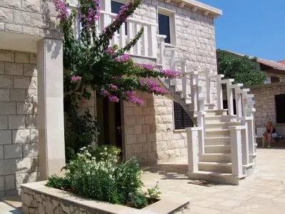 Zgrada u kojoj se nalazi apartman