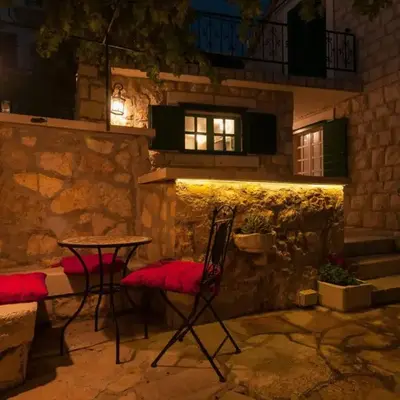 Apartment Kleine Wohnung in Omiš mit Privatem Balkon by Interhome
