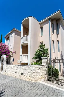 Zgrada u kojoj se nalazi apartman