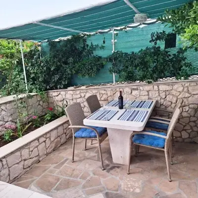 Apartment Wohnung Ferienwohnungen Villa Vanja by Interhome