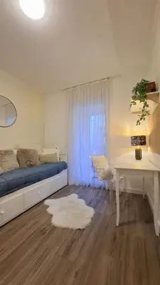 Tlocrt objekta Elegant 2-Bedroom with Cosy Lounge Balcony