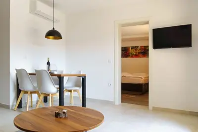TV i/ili zabavni centar u objektu Apartments by the sea Brela - Makarska - 25095
