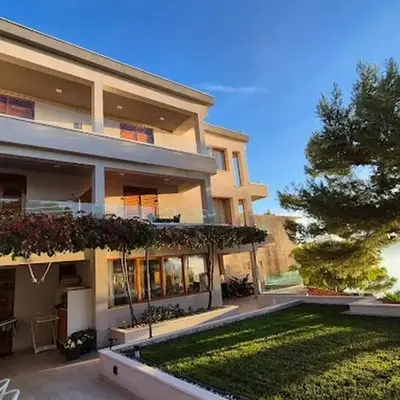 Apartments by the sea Brela - Makarska - 25095