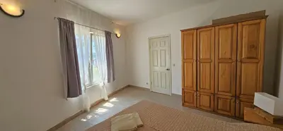 Krevet ili kreveti u jedinici u objektu Beach front with Swimming pool, Illyria Resort Apt 101