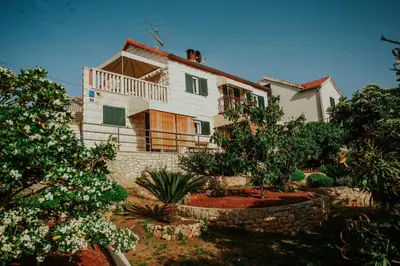 Zgrada u kojoj se nalazi apartman