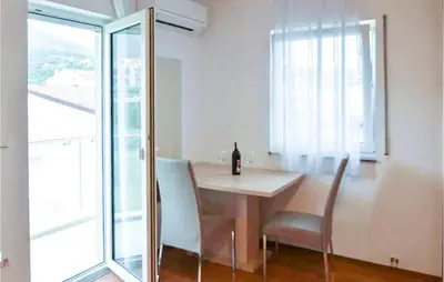 Tlocrt objekta Lovely Apartment In Podstrana With Wifi
