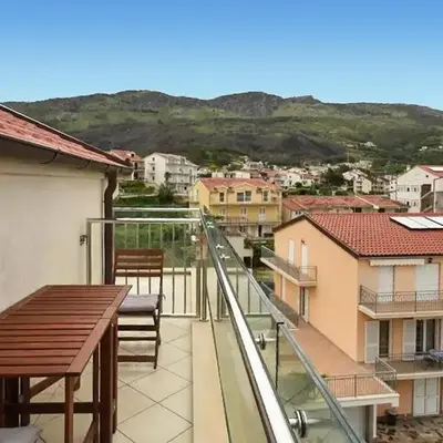 Nice Apartment In Podstrana With Wifi