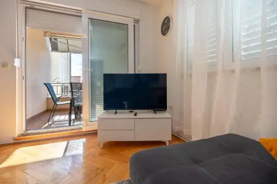 TV i/ili zabavni centar u objektu Apartman Makarska 29