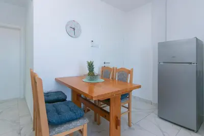 Kuhinja ili čajna kuhinja u objektu Apartmani Kata