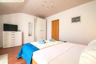 Krevet ili kreveti u jedinici u objektu Helvetia Sunny Apartments - Free Private Parking