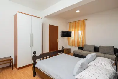 TV i/ili zabavni centar u objektu Magda Apartment