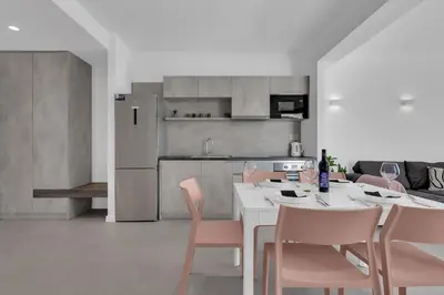 Kuhinja ili čajna kuhinja u objektu Beachfront Apartment Sea - Residence Srzić