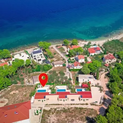 Seaside family friendly house with a swimming pool Sutivan