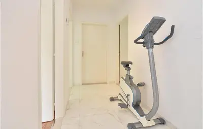 Fitness centar i/ili fitness sadržaji u objektu Holiday Home Zrnovnica 06