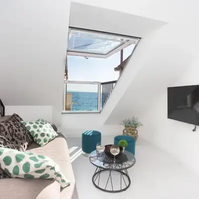 BEACH APARTMENT Renco