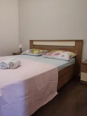 Krevet ili kreveti u jedinici u objektu Holiday Home with free parking by the beach