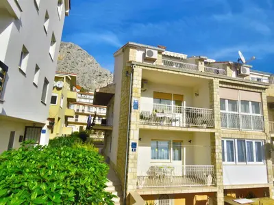 Pogled na planine ili pogled na planine iz apartmana