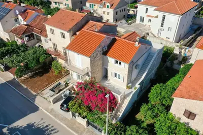 Zgrada u kojoj se nalazi apartman