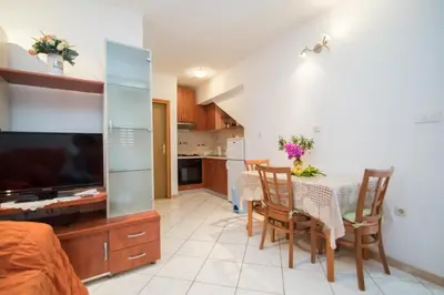 Kuhinja ili čajna kuhinja u objektu Apartments Longo