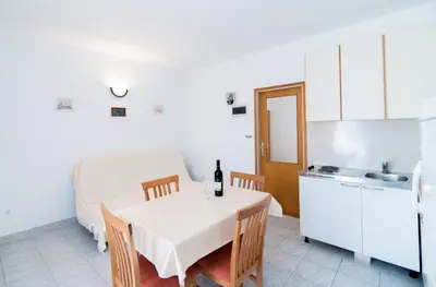 Kuhinja ili čajna kuhinja u objektu Apartments Veve