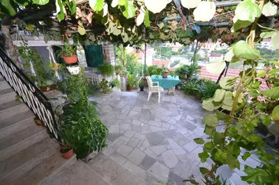 Vrt u objektu Apartments Gorana