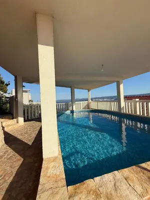Bazen u objektu Apartments Arjan2 ili u blizini