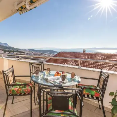 Apartment Makarska With Sea View 01