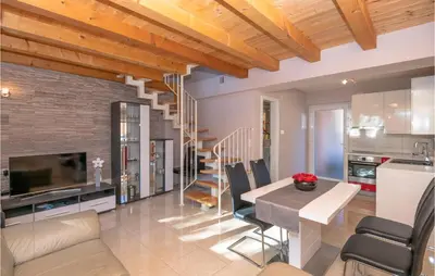 TV i/ili zabavni centar u objektu Holiday Home Stari Grad 05
