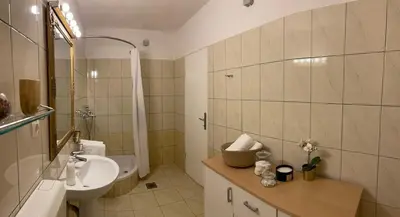 Kupaonica u objektu Isolated apartments with a swimming pool Cove Tvrdni Dolac, Hvar - 6112