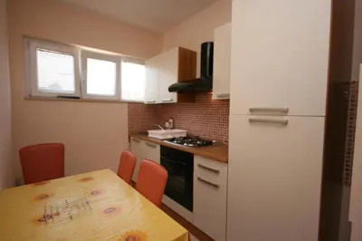 Kuhinja ili čajna kuhinja u objektu Apartments with a parking space Makarska - 6720