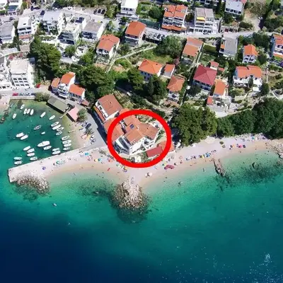 Apartments by the sea Pisak