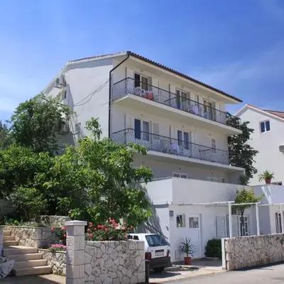 Apartments with a parking space Hvar - 4004