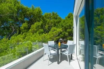 Balkon ili terasa u objektu Family friendly seaside apartments Brela - Makarska - 6007