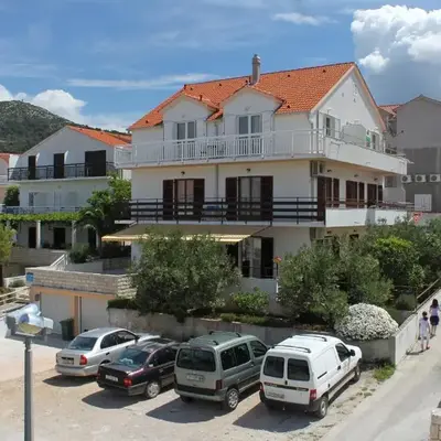 Apartments with a parking space Hvar - 8794