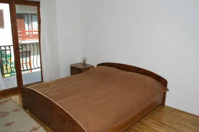 Krevet ili kreveti u jedinici u objektu Apartments and rooms by the sea Duce, Omis - 2746