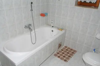 Kupaonica u objektu Apartments and rooms by the sea Duce, Omis - 2746