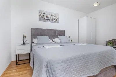 Krevet ili kreveti u jedinici u objektu Apartments and rooms by the sea Brela - Makarska - 2752