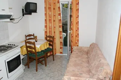 Kuhinja ili čajna kuhinja u objektu Apartment Bol 2884a