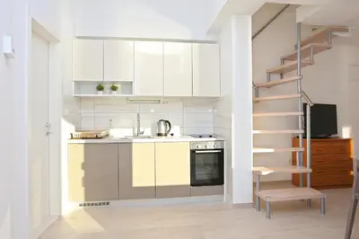 Kuhinja ili čajna kuhinja u objektu Apartments by the sea Duce, Omis - 4795