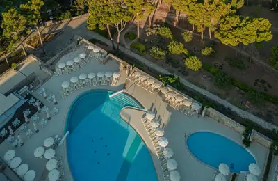 Bazen u objektu Bluesun Hotel Elaphusa ili u blizini
