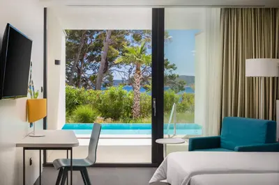 Bazen u objektu Bluesun hotel Berulia ili u blizini