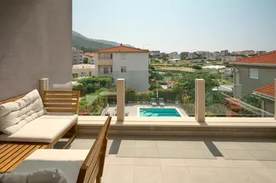 Pogled na planine ili pogled na planine iz apartmana