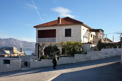 Pogled na planine ili pogled na planine iz apartmana