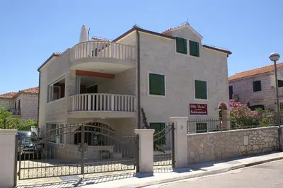Tlocrt objekta Apartments by the sea Supetar, Brac - 4274