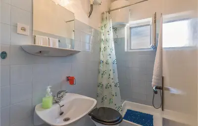Kupaonica u objektu Apartment Makarska With Sea View 5