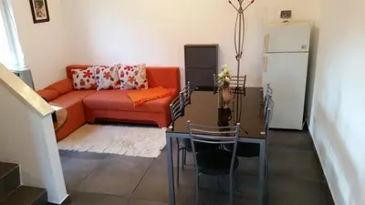 Kuhinja ili čajna kuhinja u objektu Holiday Home White House